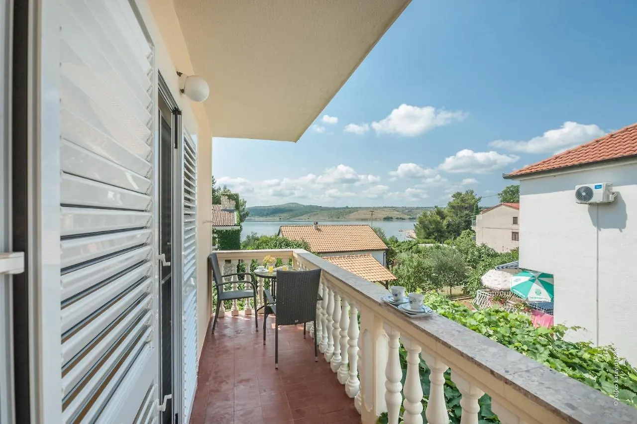 Apartment Slavica Posedarje