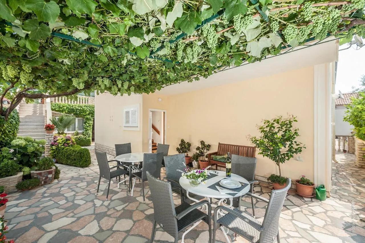 Apartment Slavica Posedarje